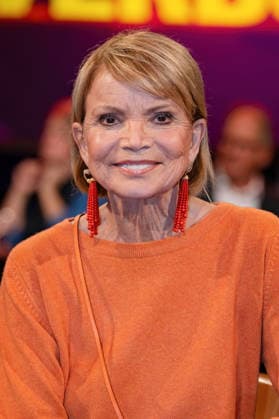 MDR - Riverboat. Schauspielerin Helga Ursula Uschi Glas anläßlich der Aufzeichnung der MDR - Talkshow Riverboat am 28.11.2025 in der Mediacity Leipzig. 20251128ADO00182