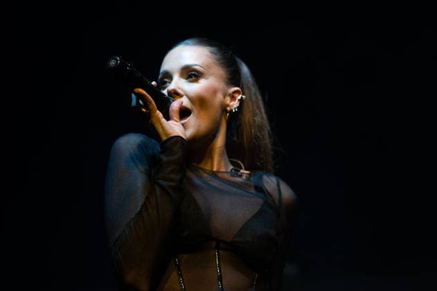 Lorena Gomez performs live in Madrid - 28 Nov 2025 Singer Lorena Gomez performs during the live presentation of her EP ERA at the Galileo Hall in Madrid. Madrid Spain Copyright: xAtilanoxGarciax xSOPAxImagesx photo01742