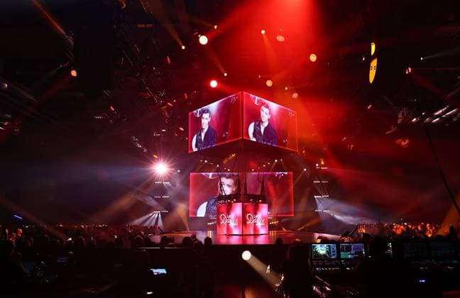 Let s Dance Live Tour 2025 in Erfurt EDITORIAL USE ONLY NUR ZUR REDAKTIONELLEN NUTZUNG 28.11.2025, Erfurt, Messehalle, Let™s Dance - Das Original Live-Tour 2025 im Bild: Eroeffnung der Show