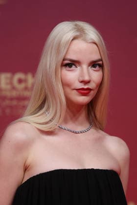 Anya Taylor Joy attends the Opening Red Carpet during the 22nd Marrakech International Film Festival on November 28, 2025 in Marrakech, Morocco Marrakech, Morocco 28 11 2025 451096 2025 11 28 MARRAKECH Morocco  Copyright: xRomualdxMeigneuxx xStarfacex STAR_451096_008