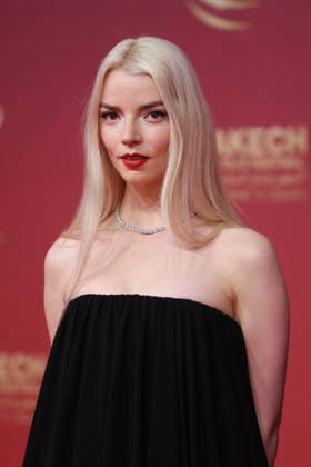 Anya Taylor Joy attends the Opening Red Carpet during the 22nd Marrakech International Film Festival on November 28, 2025 in Marrakech, Morocco Marrakech, Morocco 28 11 2025 451096 2025 11 28 MARRAKECH Morocco  Copyright: xRomualdxMeigneuxx xStarfacex STAR_451096_010