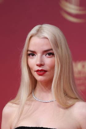 Anya Taylor Joy attends the Opening Red Carpet during the 22nd Marrakech International Film Festival on November 28, 2025 in Marrakech, Morocco Marrakech, Morocco 28 11 2025 451096 2025 11 28 MARRAKECH Morocco  Copyright: xRomualdxMeigneuxx xStarfacex STAR_451096_012