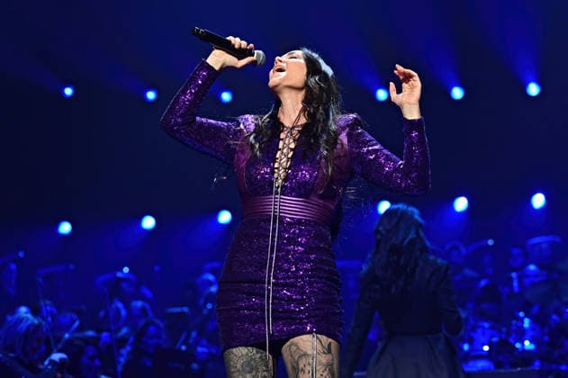 Night of the Proms 2025. Sängerin Vanessa Amorosi während eines Auftrittes im Rahmen der Night of the Proms 2025 am 28.11.2025 in der SAP-Arena Mannheim. 20251128MWI099405