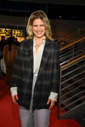 ABBberlin: Morgane Ferru franzoesische Schauspielerin zu Gast auf dem roten Teppich bei der Festival Eroeffnung AROUND THE WORLD IN 14 FILMS im Cinestar Kino in der Kulturbrauerei Berlin am 28.11.2025 Berlin Deutschland