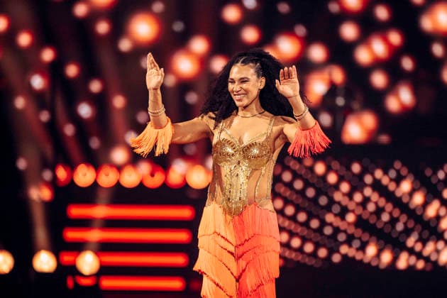 Marie Mouroum bei Let s Dance - Die Live-Tour 2025 in der Messehalle. Erfurt, 28.11.2025