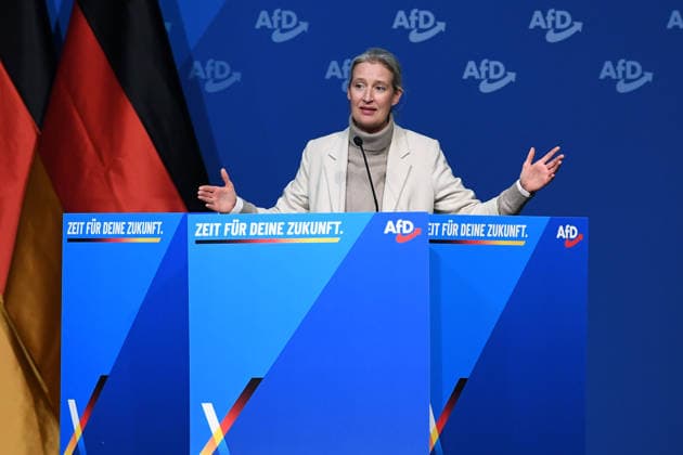 News Bilder des Tages Gründung der AfD-Jugendorganisation am 29.11.2025 in den Hessenhallen in Gießen Dr. Alice Weidel ( Bundessprecherin AfD )