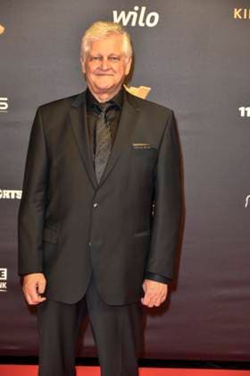 ABBdortmund: Dieter Wiesner zu Gast auf dem roten Teppich bei der Kinderlachen Gala 2025 in der Westfalenhalleam 29.11.2025 in Dortmund NRW Deutschland