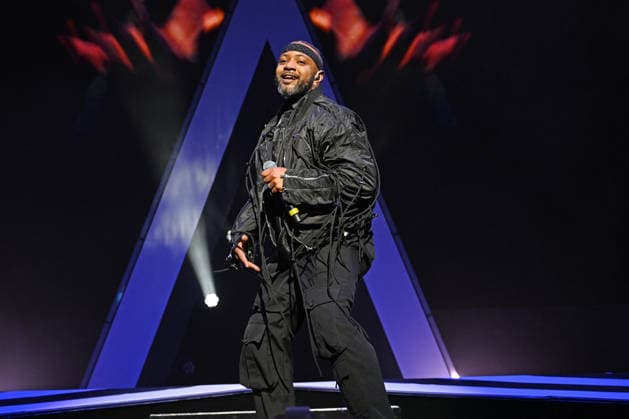 JLS performing at O2 Arena in London LONDON, ENGLAND - NOVEMBER 29: JB Gill of ˜JLS™ performing at O2 Arena, Greenwich on November 29, 2025 in London, England. CAP MAR MAR Great Britain Copyright: xMartinxHarris CapitalxPicturesx