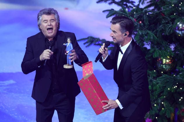 ARD: Das Adventsfest der 100.000 Lichter . Fernsehmoderator Florian Silbereisen und Sänger Andy Borg während der ARD Fernsehshow Das Adventsfest der 100.000 Lichter am 29.11.2025 in Suhl. 20251129SBK0094