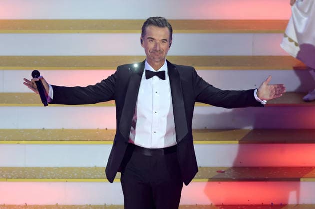 ARD: Das Adventsfest der 100.000 Lichter . Fernsehmoderator Florian Silbereisen während der ARD Fernsehshow Das Adventsfest der 100.000 Lichter am 29.11.2025 in Suhl. 20251129SBK0063