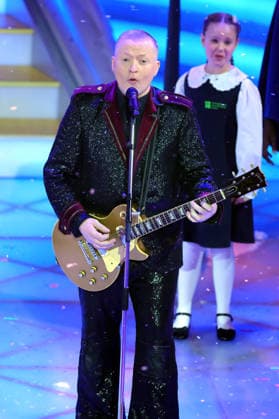 ARD: Das Adventsfest der 100.000 Lichter . Sänger Joey Kelly während der ARD Fernsehshow Das Adventsfest der 100.000 Lichter am 29.11.2025 in Suhl. 20251129SBK0084