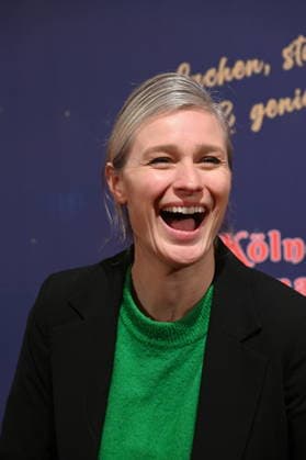 Sportlerin Britta Heidemann kommt zur Premiere des 10. Kölner WeihnachtsCircus