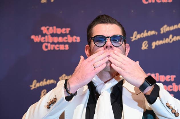 Moderator und Entertainer Dennis Schick kommt zur Premiere des 10. Kölner WeihnachtsCircus