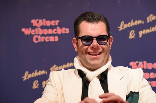 Moderator und Entertainer Dennis Schick kommt zur Premiere des 10. Kölner WeihnachtsCircus