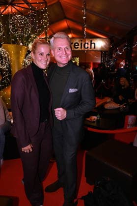 Entertainer Guido Cantz und seine Frau Natalie kommt zur Premiere des 10. Kölner WeihnachtsCircus