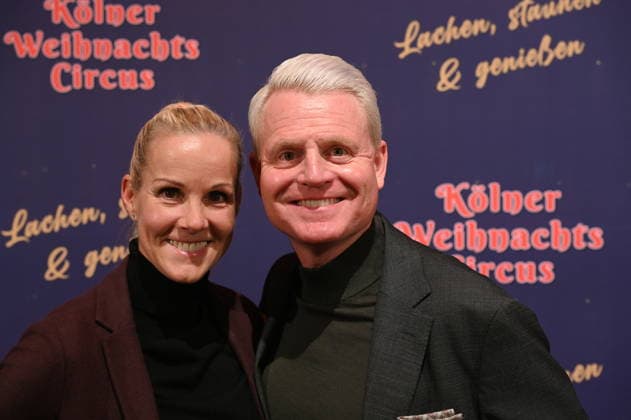 Entertainer Guido Cantz und seine Frau Natalie kommt zur Premiere des 10. Kölner WeihnachtsCircus