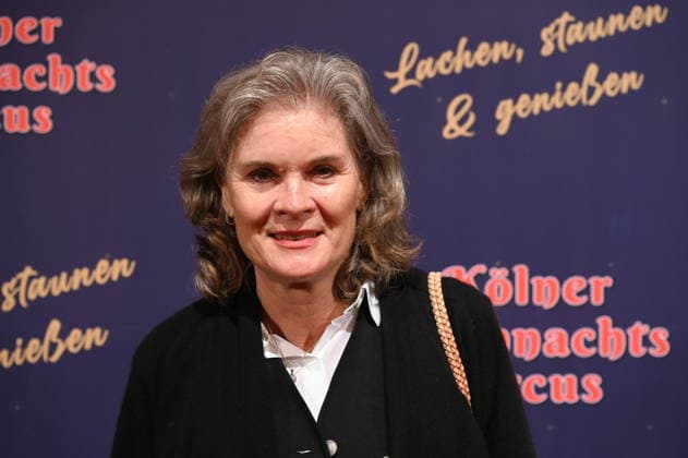 Sportlerin Ulrike Nasse Meyfarth kommt zur Premiere des 10. Kölner WeihnachtsCircus