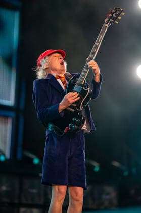 November 30, 2025, Adelaide, South Australia, Australia: AC DC Lead guitarist ANGUS YOUNG on Sunday at the BP Ultimate Adelaide Grand Final. Adelaide Australia - ZUMAf186 20251130_zsp_f186_102 Copyright: xJamesxForresterx