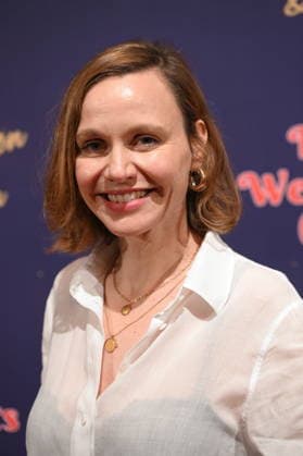 Schauspielerin Nadja Becker kommt zur Premiere des 10. Kölner WeihnachtsCircus