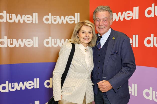DÜWELL Public Opening Event - Frisch verheiratet sind Christel Tzourmbakis Feine Adressen ) und Wolfgang Rolshoven ( Jonges u. Stadt Düsseldorf ) Düsseldorf DÜWELL NRW Deutschland