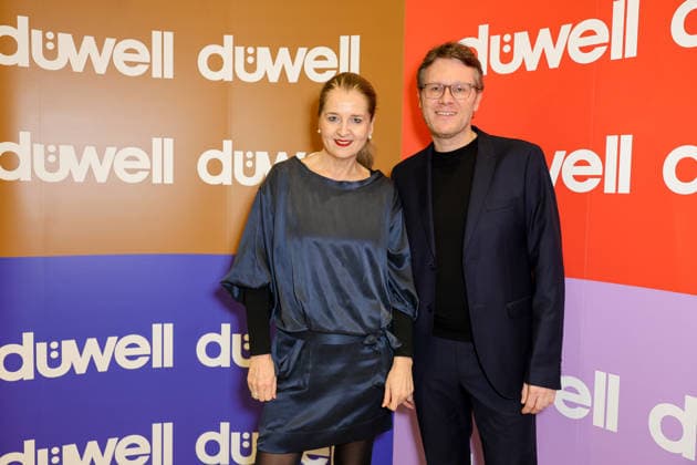 DÜWELL Public Opening Event - Center Managerin Dr. Sylvia Nielius, Völkel Real Estate mit Marl Elsenheimer vom DÜWELL Center Düsseldorf DÜWELL NRW Deutschland