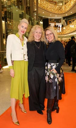 DÜWELL Public Opening Event - (L-R) Jeannine Halene, Inhaberin Agentur Rheinschurken, Caroline Schmitt, Vorständin Dornbracht und Anke Heppner von DOUGLAS Düsseldorf DÜWELL NRW Deutschland