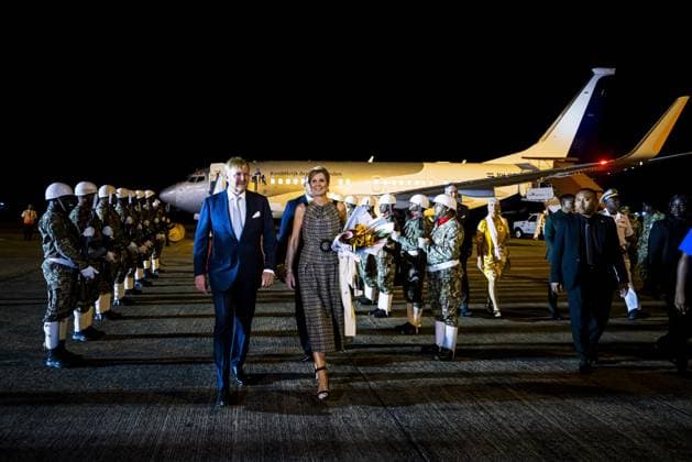 Paramaribo, The Netherlands, 2025-11-30 19:29:52 PARAMARIBO, November 30, 2025, Johan Adolf Pengel International Airport. King Willem-Alexander and Queen Maxima are arriving at Johan Adolf Pengel International Airport on a state visit to the Republic of Suriname at the invitation of President Jennifer Geerlings-Simons. PHOTO: NLBeeld Patrick van Emst Credit: NL Beeld Patrick van Emst  Copyright: xx x