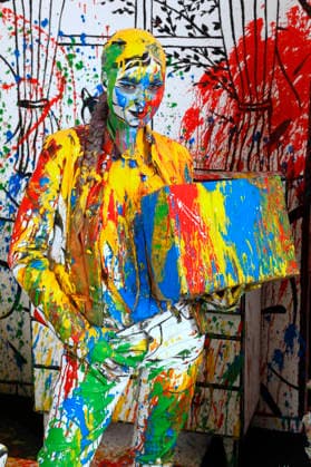 Bodyart: Colour Christmas Splash Performance mit Model Tatjana Heinz im Studio Düsterwald. Hameln, 30.11.2025 - BodyArt-Künstler: Jörg Düsterwald