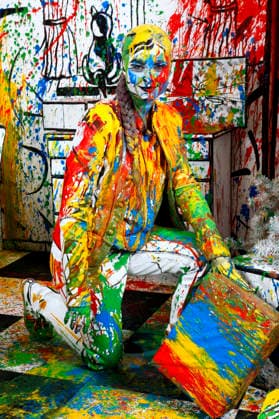 Bodyart: Colour Christmas Splash Performance mit Model Tatjana Heinz im Studio Düsterwald. Hameln, 30.11.2025 - BodyArt-Künstler: Jörg Düsterwald