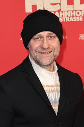 Der Held vom Bahnhof Friedrichstrasse Premiere in Berlin Juergen Vogel bei der öDer Held vom Bahnhof Friedrichstrasse Kino Premiere am 2.12.2025 im Delphi Filmpalast in Berlin Der Held vom Bahnhof Friedrichstrasse Filmpremiere in Berlin