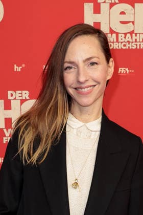 Der Held vom Bahnhof Friedrichstrasse Premiere in Berlin Katharina Schuettler bei der öDer Held vom Bahnhof Friedrichstrasse Kino Premiere am 2.12.2025 im Delphi Filmpalast in Berlin Der Held vom Bahnhof Friedrichstrasse Filmpremiere in Berlin