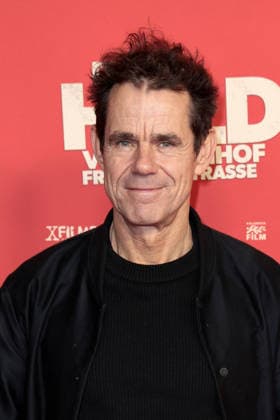 Der Held vom Bahnhof Friedrichstrasse Premiere in Berlin Tom Tykwer bei der öDer Held vom Bahnhof Friedrichstrasse Kino Premiere am 2.12.2025 im Delphi Filmpalast in Berlin Der Held vom Bahnhof Friedrichstrasse Filmpremiere in Berlin