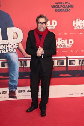 Der Held vom Bahnhof Friedrichstrasse Premiere in Berlin Achim von Borries bei der öDer Held vom Bahnhof Friedrichstrasse Kino Premiere am 2.12.2025 im Delphi Filmpalast in Berlin Der Held vom Bahnhof Friedrichstrasse Filmpremiere in Berlin