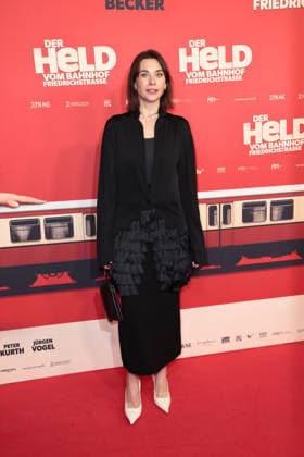 Der Held vom Bahnhof Friedrichstrasse Premiere in Berlin Christiane Paul bei der öDer Held vom Bahnhof Friedrichstrasse Kino Premiere am 2.12.2025 im Delphi Filmpalast in Berlin Der Held vom Bahnhof Friedrichstrasse Filmpremiere in Berlin