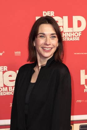 Der Held vom Bahnhof Friedrichstrasse Premiere in Berlin Christiane Paul bei der öDer Held vom Bahnhof Friedrichstrasse Kino Premiere am 2.12.2025 im Delphi Filmpalast in Berlin Der Held vom Bahnhof Friedrichstrasse Filmpremiere in Berlin