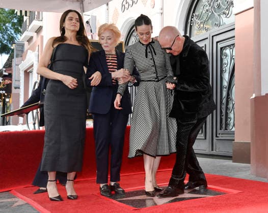 Actress Sarah Paulson (3rd-R) is joined by Amanda Peet, Holland Taylor and Ryan Murphy (L-R) during an unveiling ceremony honoring her with the 2,829th star on the Hollywood Walk of Fame in Los Angeles on Tuesday, December 2, 2025.  LAP2025120202 JIMxRUYMEN