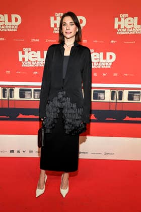 ABBberlin: Christiane Paul Schauspielerin zu Gast auf dem roten Teppich bei der Kino Weltpremiere des Films DER HELD VOM BAHNHOF FRIEDRICHSTRASSE im Delphi Filmpalast Berlin am 02.12.2025 Berlin Deutschland
