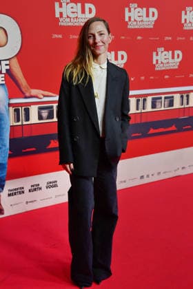 Katharina Schuettler bei der Premiere von DER HELD VOM BAHNHOF FRIEDRICHSTRASSE im Delphi Filmpalast in Berlin 02.12.2025