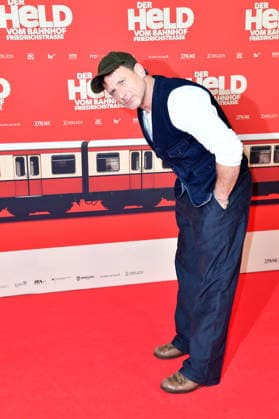 Hendrik Duryn bei der Premiere von DER HELD VOM BAHNHOF FRIEDRICHSTRASSE im Delphi Filmpalast in Berlin 02.12.2025