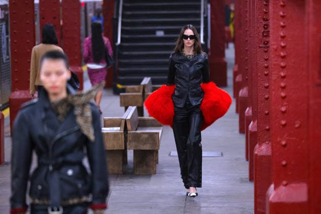 Chanel Metiers D Art Show 2026 - Runway - NYC Model is walking the runway during the Chanel Metiers D Art Show 2026 in New York on December 2, 2025. Photo by Charles Guerin ABACAPRESS.COM New York City NY United States  Copyright: xGuerinxCharles ABACAx