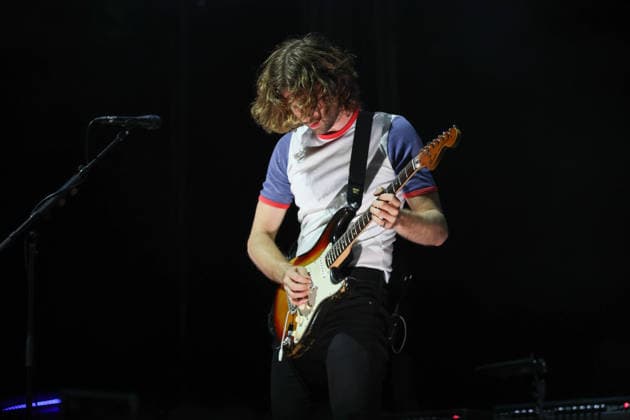 Wolf Alice performing at the O2 Arena, London on their The Clearing Tour 2nd December 2025 Joff Oddie of Wolf Alice performing at the O2 Arena, London United Kingdom on their The Clearing Tour 2nd December 2025, Credit:Ray Hill Avalon  Copyright: xRayxHillx xAvalonx 1056221881
