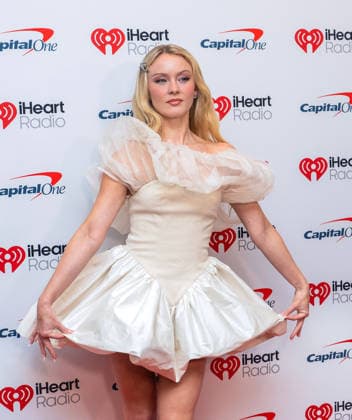 iHeartRadio 106.1 KISS FM s Jingle Ball - Arrivals Zara Larsson attends iHeartRadio 106.1 KISS FM s Jingle Ball 2025 Presented by Capital One at Dickies Arena on December 02, 2025 in Fort Worth, Texas. Forth Worth Dickies Arena Texas USA Copyright: xDarahxHubbard imageSPACEx