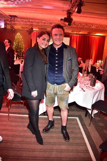 2. Kindeswohl-Berlin Charity Gala 2025 Stefan Mross mit Freundin Eva Luginger Ankunft, roter Teppich 2. Kindeswohl-Berlin Charity Gala 2025Ò im Hotel Pullman Berlin Schweizerhof in Berlin am 04.12.2025