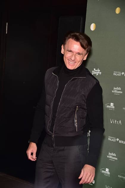 2. Kindeswohl-Berlin Charity Gala 2025 Harald Gerome Huth, Mall of Berlin Ankunft, roter Teppich 2. Kindeswohl-Berlin Charity Gala 2025Ò im Hotel Pullman Berlin Schweizerhof in Berlin am 04.12.2025