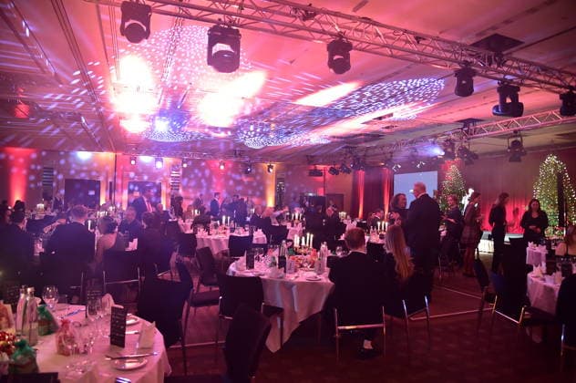 2. Kindeswohl-Berlin Charity Gala 2025 Gäste im Saal zur 2. Kindeswohl-Berlin Charity Gala 2025Ò im Hotel Pullman Berlin Schweizerhof in Berlin am 04.12.2025