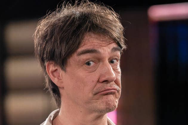 Kölner Treff am 05. Dezember 2025. Im Bild der Comedian, Stimmenimitator, Parodist, Schauspieler und Sänger Matze Knop. Susan Link und Micky Beisenherz befragten ihre Gäste auf ihre eigene Art mit spannenden Ergebnissen. Köln Nordrhein-Westfalen Deutschland
