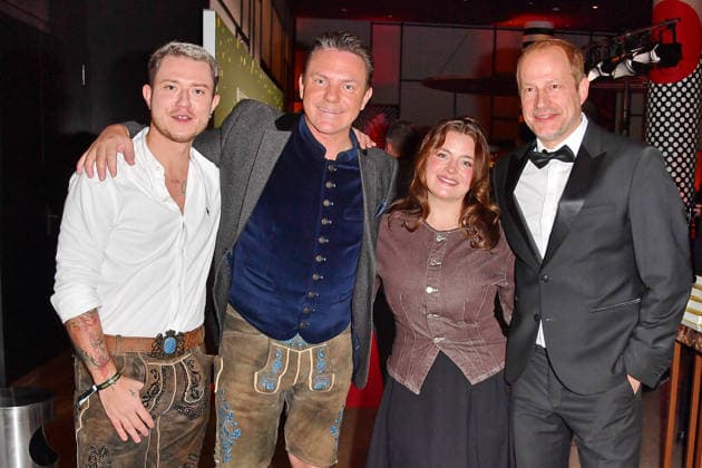 Max Weidner, Stefan Mross, Ronja Forcher und Tim Niedernolte bei der 2. Kindeswohl-Berlin Charity Gala 2025 im Hotel Pullman Berlin Schweizerhof in Berlin 04.12.2025