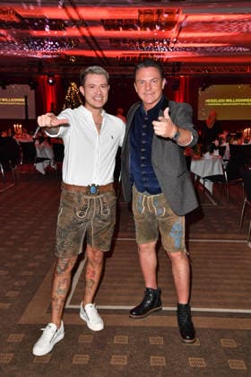 Max Weidner und Stefan Mross bei der 2. Kindeswohl-Berlin Charity Gala 2025 im Hotel Pullman Berlin Schweizerhof in Berlin 04.12.2025