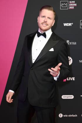 Finch bei der 26. Verleihung der 1Live Krone 2025 im Lokschuppen. Bielefeld, 04.12.2025