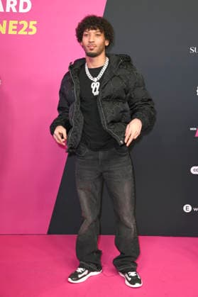 Jazeek bei der 26. Verleihung der 1Live Krone 2025 im Lokschuppen. Bielefeld, 04.12.2025